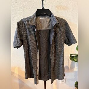 Gray Short Sleeve Button-Up Shirt